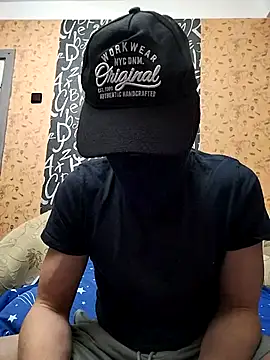 Snapshot of Raf25ik chatting on December 15, 2025, 10:26 pm Raf25ik online show from December 15, 2025, 10:26 pm