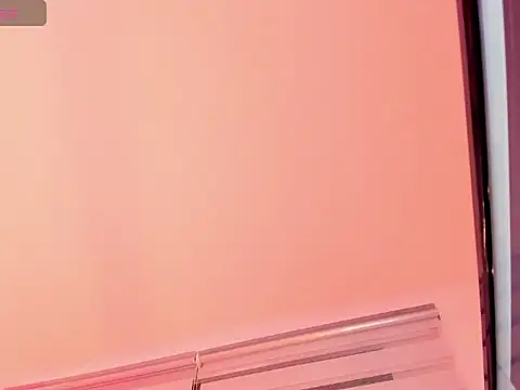 Snapshot of LunaKai_ chatting on December 15, 2025, 1:39 pm LunaKai online show from December 15, 2025, 1:39 pm