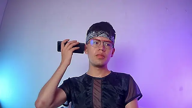 nicolatinboy online show from February 28, 2026, 9:03 pm