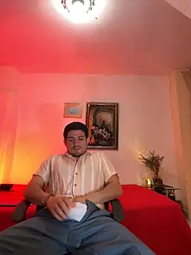 williamsmiiths16 online show from April 8, 2026, 11:44 am