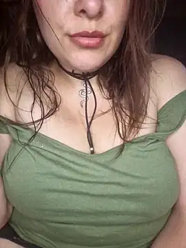 misty girl93 online show from December 5, 2025, 2:54 am