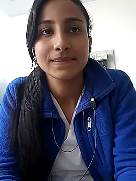 Snapshot of Vera_Luna_ chatting on December 17, 2025, 6:02 pm Vera Luna online show from December 17, 2025, 6:02 pm