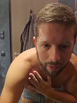 RipMyUnderwear online show from June 1, 2026, 9:53 am