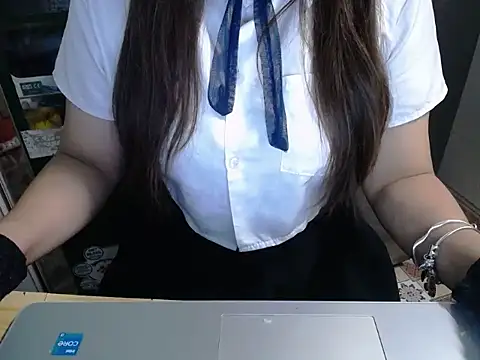 Snapshot of maian_love chatting on May 6, 2026, 7:40 pm maian love online show from May 6, 2026, 7:40 pm