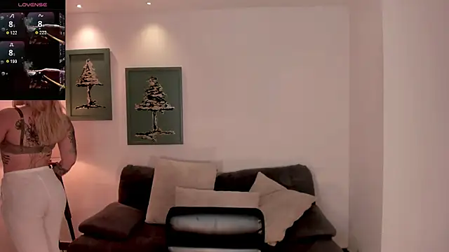 Snapshot of MadisonKane chatting on November 27, 2025, 7:03 pm MadisonKane online show from November 27, 2025, 7:03 pm