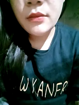 kuxcixi2k online show from December 4, 2025, 3:16 am