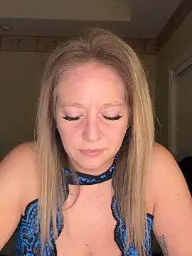 Snapshot of MissyLovelace chatting on February 17, 2026, 12:13 pm MissyLovelace online show from February 17, 2026, 12:13 pm