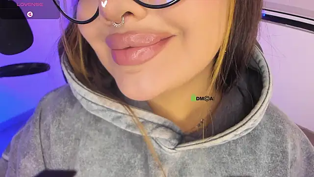 Snapshot of asheryn chatting on March 29, 2026, 1:40 am asheryn online show from March 29, 2026, 1:40 am