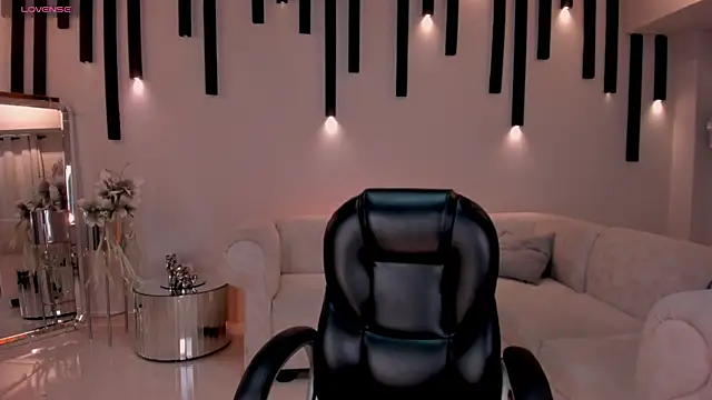 ChloeManson online show from February 7, 2025, 9:04 pm