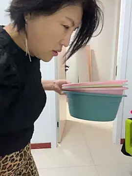 Snapshot of luckybaby666999 chatting on April 15, 2026, 8:20 am luckybaby666999 online show from April 15, 2026, 8:20 am