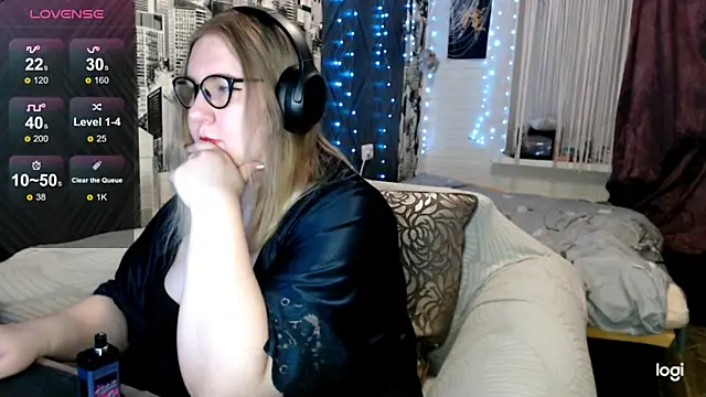 SecretGodnes online show from December 22, 2025, 1:55 pm