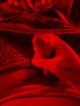 Snapshot of 2004sexy chatting on December 3, 2025, 4:50 pm 2004sexy online show from December 3, 2025, 4:50 pm