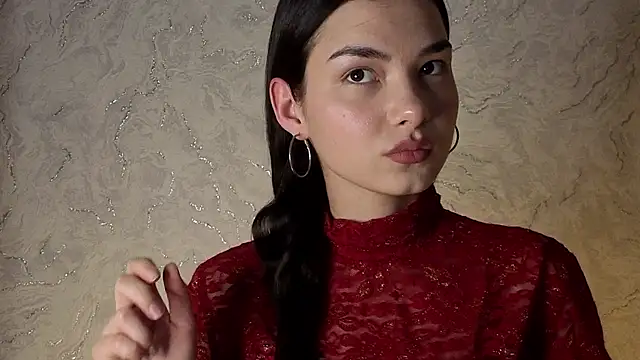 Snapshot of Laura_Sunday chatting on December 15, 2025, 11:27 am Laura Sunday online show from December 15, 2025, 11:27 am