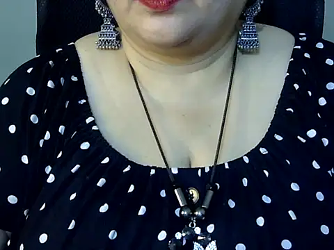 Snapshot of Soniya_Sha chatting on February 17, 2026, 7:11 pm Soniya Sha online show from February 17, 2026, 7:11 pm