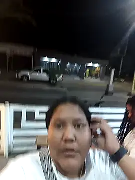 Snapshot of VaneandRossy chatting on January 9, 2026, 12:17 am VaneandRossy online show from January 9, 2026, 12:17 am