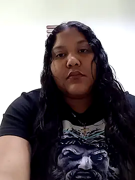 Snapshot of VaneandRossy chatting on December 21, 2025, 3:25 pm VaneandRossy online show from December 21, 2025, 3:25 pm