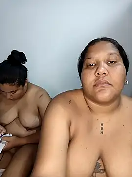 Snapshot of VaneandRossy chatting on April 29, 2026, 2:38 am VaneandRossy online show from April 29, 2026, 2:38 am