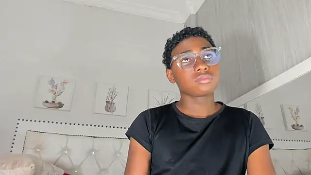 teylor lovee online show from February 28, 2026, 10:37 am