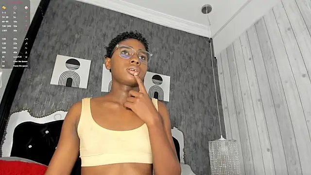 teylor lovee online show from April 5, 2026, 8:15 pm