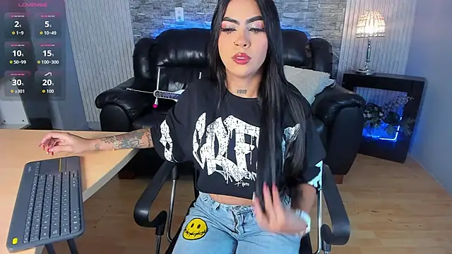  hanna miller   online show from January 9, 2026, 8:49 pm