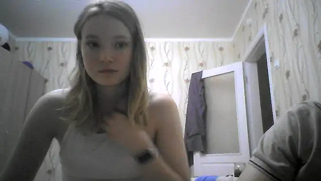 Snapshot of EvgeniyXAnna chatting on March 8, 2026, 8:45 pm EvgeniyXAnna online show from March 8, 2026, 8:45 pm