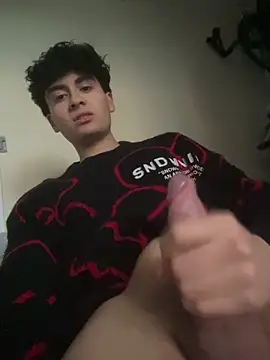 hungspanishtwink online show from March 21, 2026, 4:55 pm