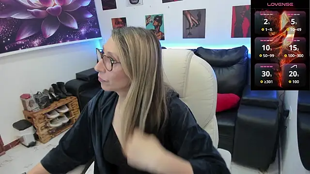 Scarlett 079 online show from February 7, 2026, 11:51 am