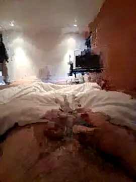 Snapshot of treza14 chatting on December 5, 2025, 9:19 am treza14 online show from December 5, 2025, 9:19 am