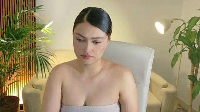 victoria   moon online show from May 20, 2026, 2:03 pm