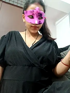 Shivani hotty online show from March 5, 2026, 4:58 pm