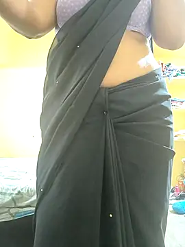 Snapshot of Preeti345 chatting on December 5, 2025, 8:57 am Preeti345 online show from December 5, 2025, 8:57 am