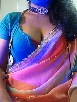Preeti345 online show from July 26, 2026, 4:25 pm