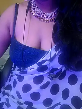 Preeti345 online show from May 5, 2026, 6:05 am
