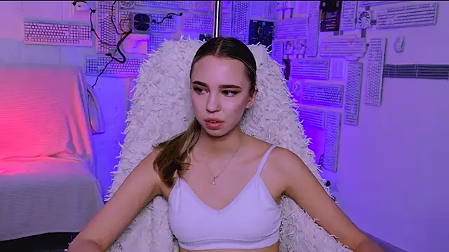 KimPorins online show from April 17, 2026, 7:22 am