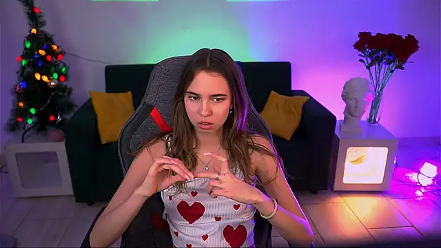 KimPorins online show from December 17, 2025, 12:21 pm