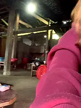 Snapshot of Samsam-006 chatting on December 19, 2025, 2:59 am Samsam-006 online show from December 19, 2025, 2:59 am