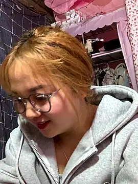 Snapshot of Samsam-006 chatting on January 9, 2026, 4:41 am Samsam-006 online show from January 9, 2026, 4:41 am