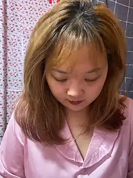 Snapshot of Samsam-006 chatting on February 4, 2026, 5:24 am Samsam-006 online show from February 4, 2026, 5:24 am