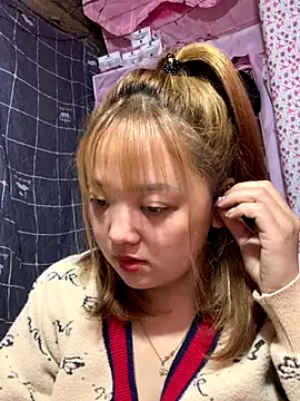 Snapshot of Samsam-006 chatting on January 8, 2026, 2:56 pm Samsam-006 online show from January 8, 2026, 2:56 pm