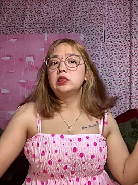 Snapshot of Samsam-006 chatting on December 21, 2025, 9:00 am Samsam-006 online show from December 21, 2025, 9:00 am