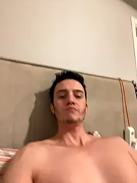 Snapshot of Alaslardan chatting on December 4, 2025, 3:22 pm Alaslardan online show from December 4, 2025, 3:22 pm