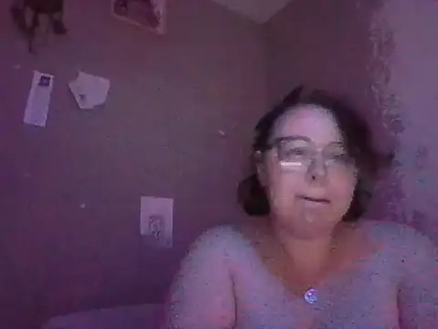 Snapshot of Rentastnrgurl chatting on December 17, 2025, 4:01 pm Rentastnrgurl online show from December 17, 2025, 4:01 pm