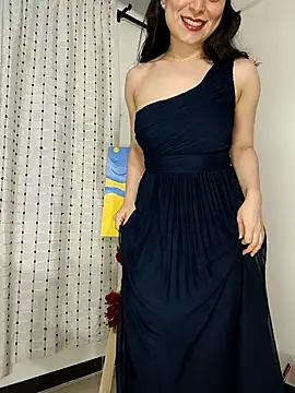 saasha Petit online show from April 8, 2026, 11:55 am