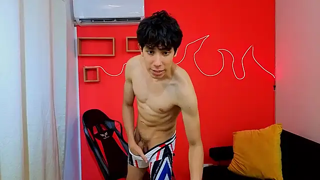 Snapshot of Neo_Twink chatting on May 19, 2026, 7:10 pm Neo Twink online show from May 19, 2026, 7:10 pm