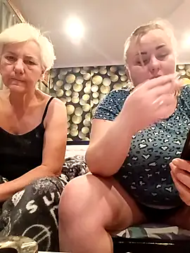 Snapshot of Ray_Thea chatting on January 15, 2026, 6:22 pm Ray Thea online show from January 15, 2026, 6:22 pm
