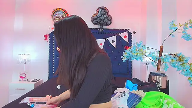 Velora nigth online show from February 18, 2026, 12:12 pm