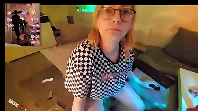 mindfvkc online show from March 12, 2026, 3:01 am