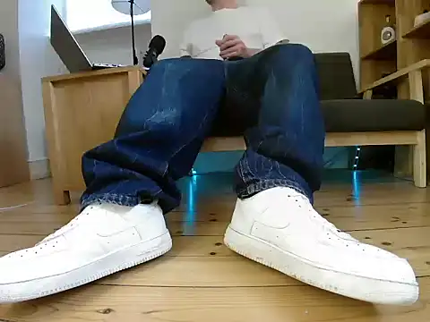 Snapshot of jonas_camboy chatting on May 19, 2026, 4:47 pm jonas camboy online show from May 19, 2026, 4:47 pm