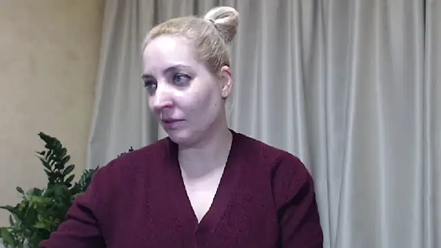 Snapshot of sweetpussy chatting on March 11, 2025, 4:18 pm sweetpussy online show from March 11, 2025, 4:18 pm