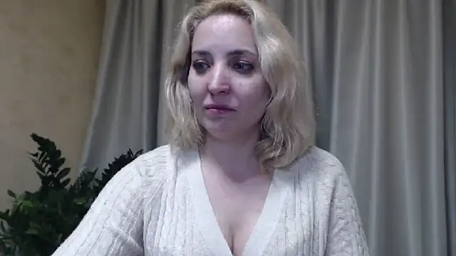 Snapshot of sweetpussy chatting on March 15, 2025, 5:59 pm sweetpussy online show from March 15, 2025, 5:59 pm